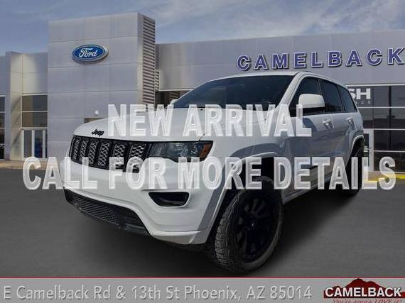 JEEP GRAND CHEROKEE 2018 1C4RJFAGXJC344941 image